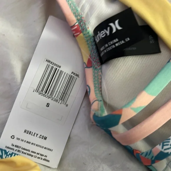 Hurley Tropical Print Bikini Set - Picture 4 of 6